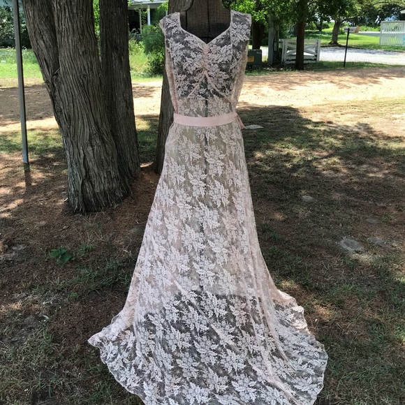 Vintage Dresses & Skirts - 1920’s Spiderlace Peach Gown